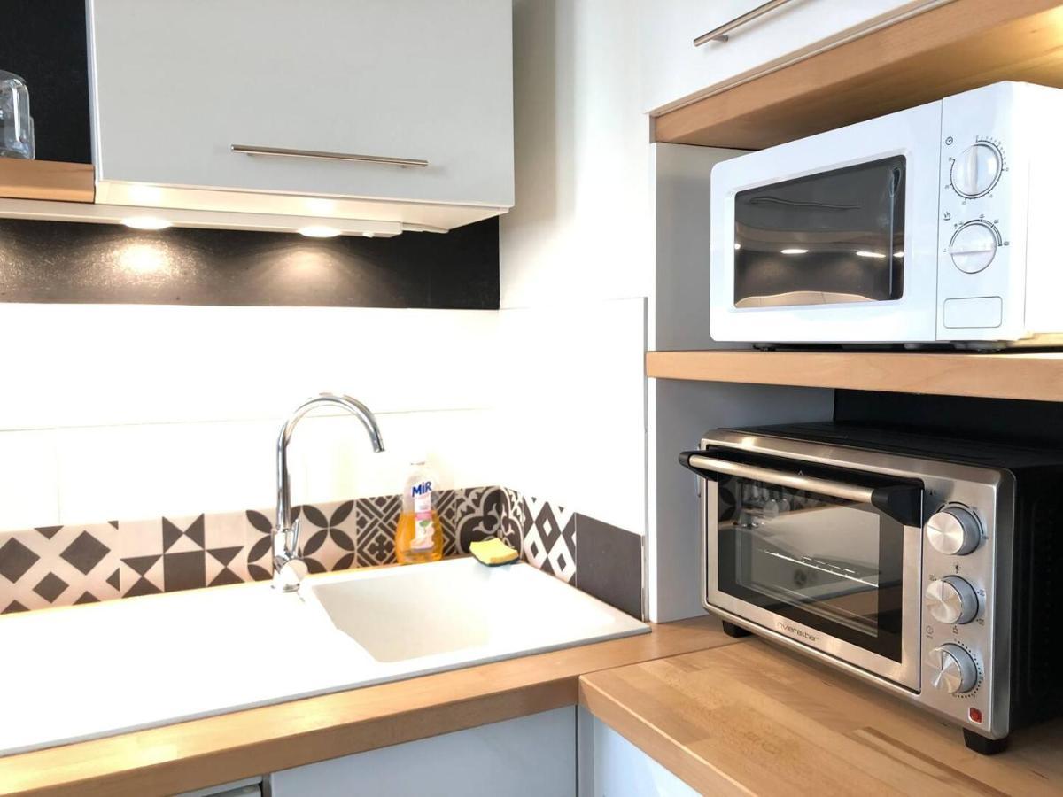 Le Noir Bois Et Blanc - Studio - Wifi - Centre Ville - Entree Autonome Кемпер Экстерьер фото
