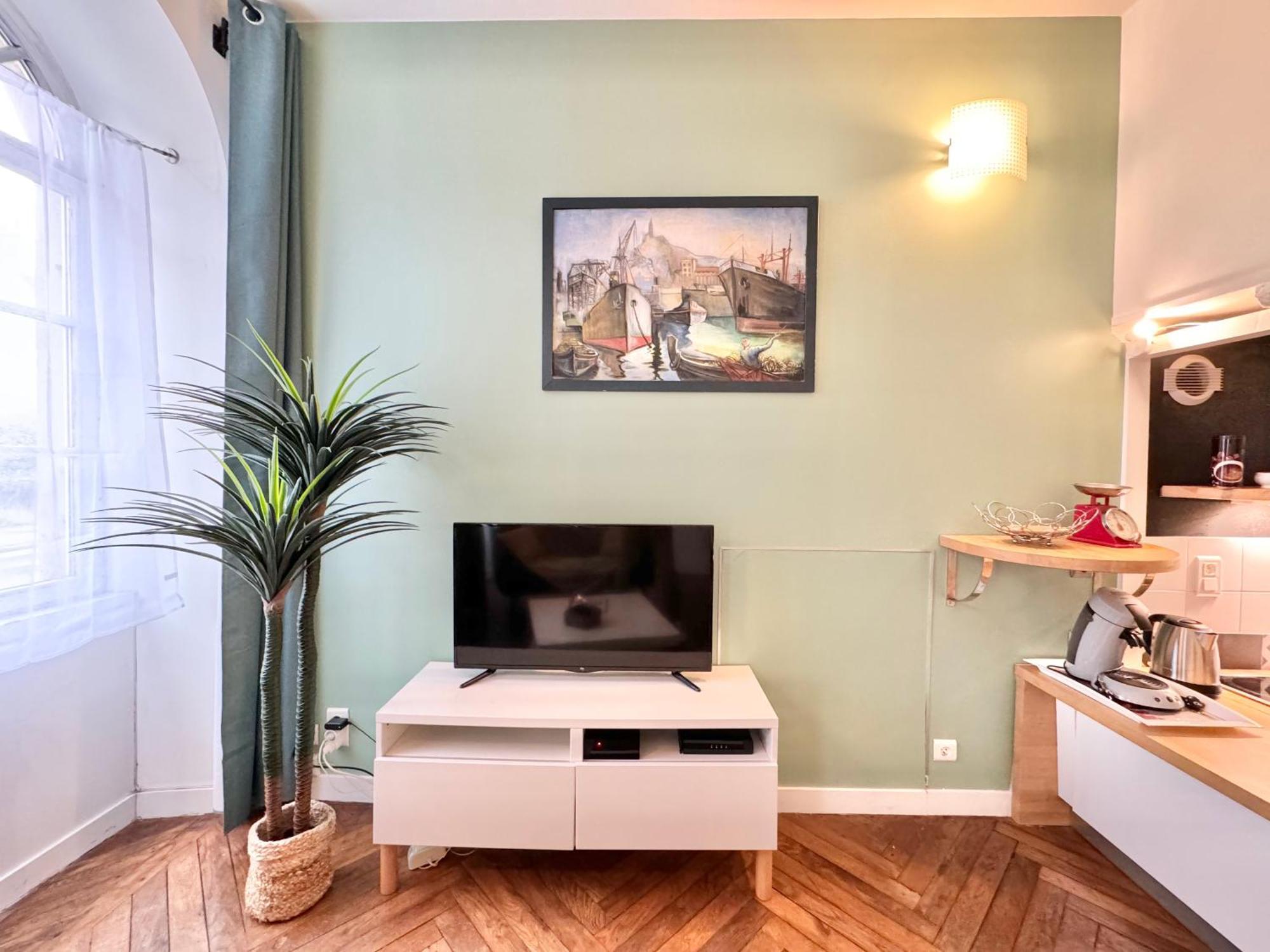 Le Noir Bois Et Blanc - Studio - Wifi - Centre Ville - Entree Autonome Кемпер Экстерьер фото